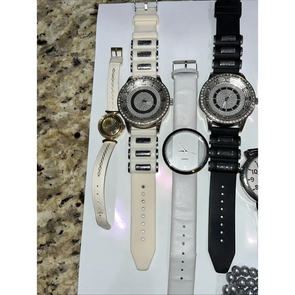 Watches Lot of 10 Women's‎ used Need Batteries